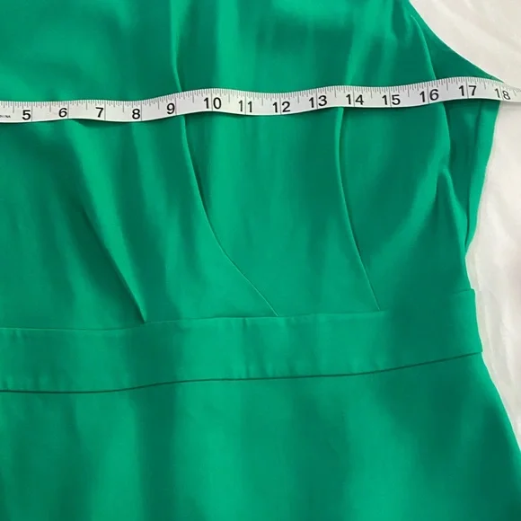 REISS Layla Green Crepe Bodycon Sleeveless Round Neck Midi Dress SZ 8P - Picture 9 of 11